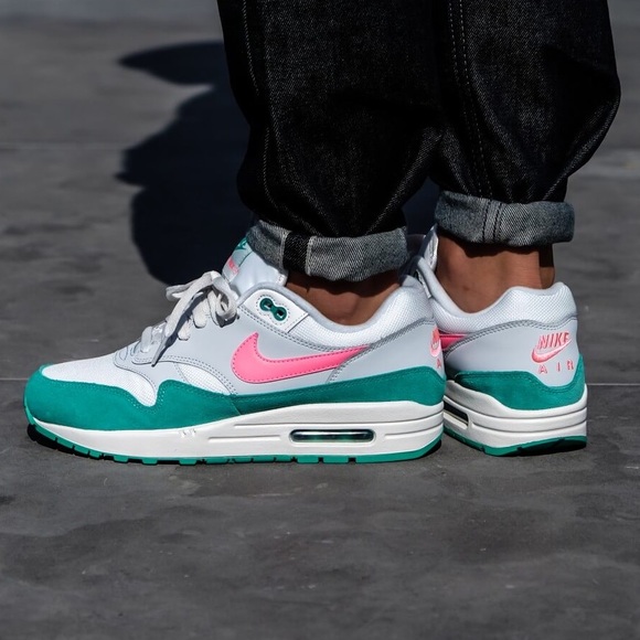 SOLD! Nike Air Max 1 in watermelon color - NWOB 🔥 - Picture 2 of 8